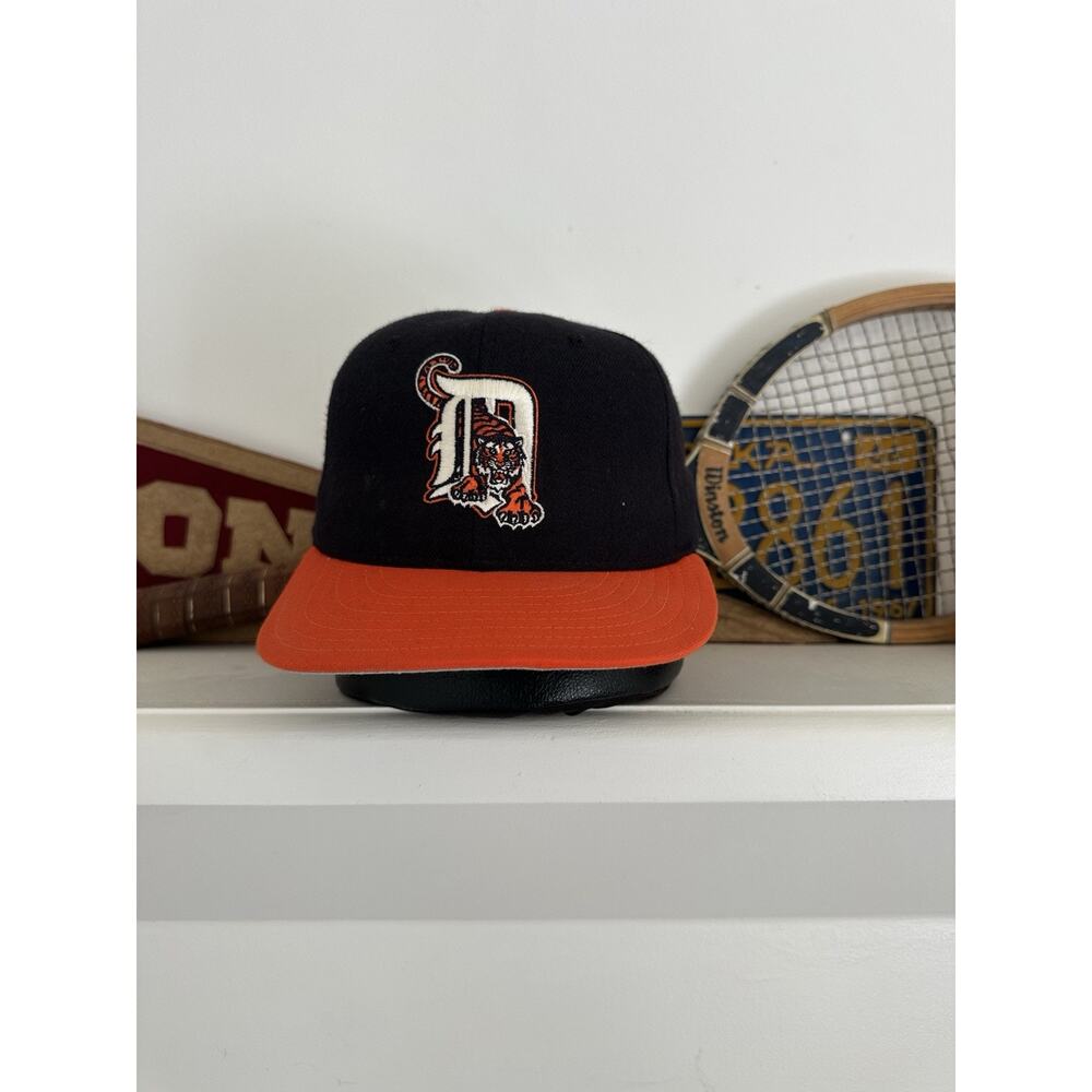 Vintage New Era Pro Model Diamond Detroit Tigers Fitted Hat 7 3/8